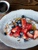 One Piece French Toast w Fruit